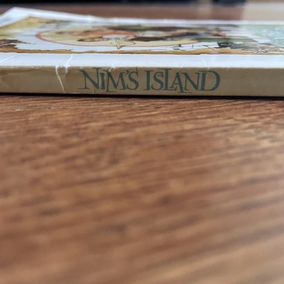 Nim’s Island by: Windy Orr paperback book - Picture 2 of 4